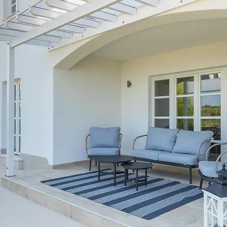 Villa Beautiful Casa Garden Contesses In Momjan *