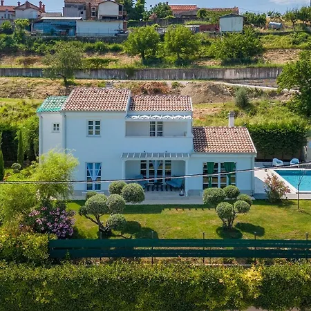 Beautiful Casa Garden Contesses In Momjan Buje
