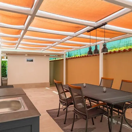 Beautiful Casa Garden Contesses In Momjan Вилла *